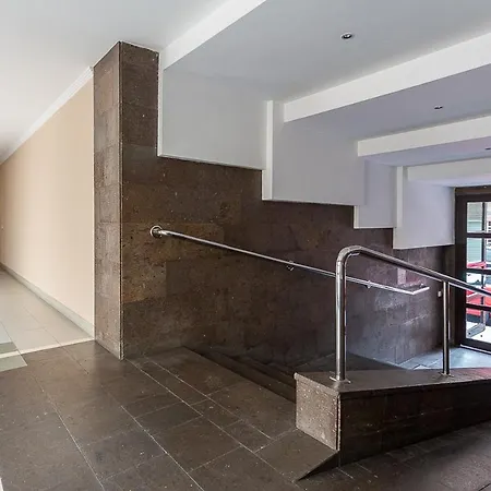 Piso De 2 En Mesa Y Lopez Apartment